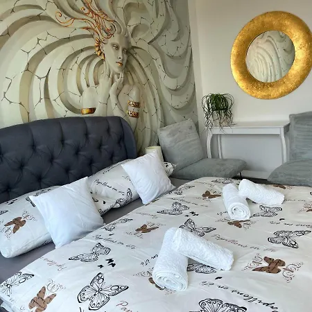 L'etage 14 *